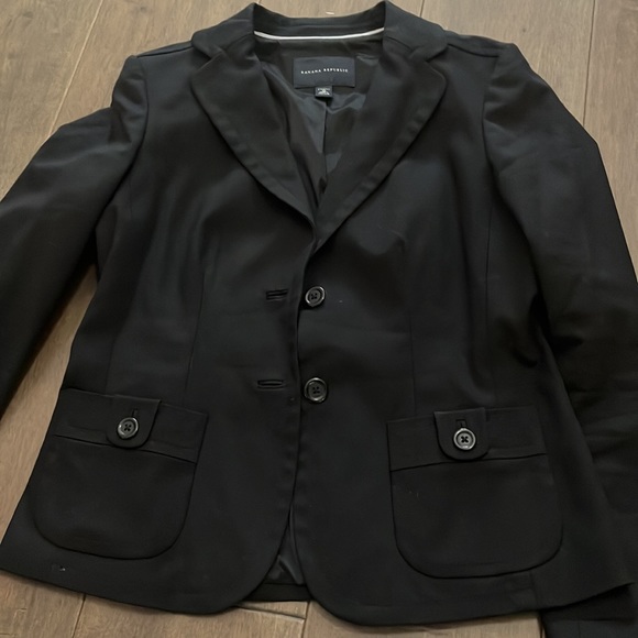 Banana Republic suite jacket. - Picture 16 of 16